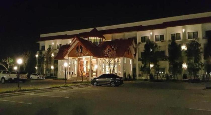 Silayok Grand Hotel Tak Extérieur photo