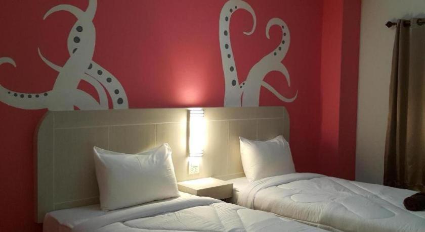 Silayok Grand Hotel Tak Extérieur photo